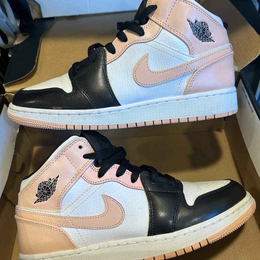 Nike Air Jordan Mid Sneakers - Artic Orange black toe